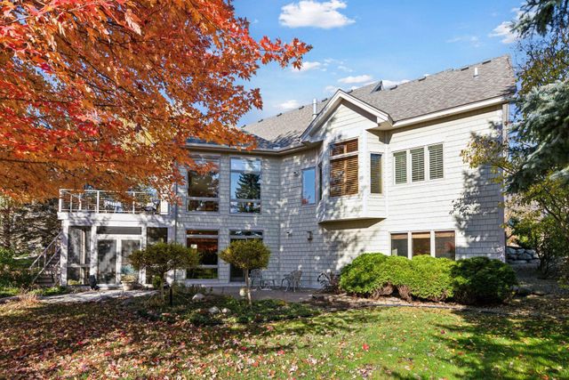 18709 Melrose Chase, Eden Prairie, MN 55347