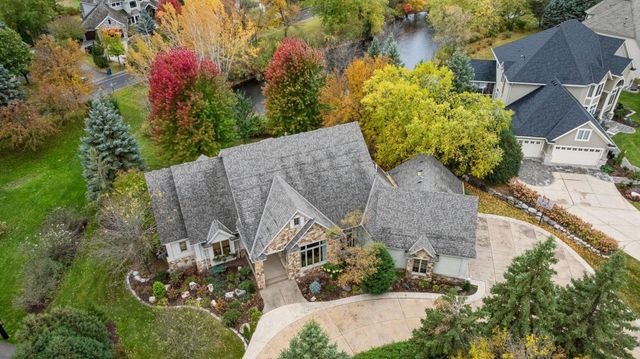 18709 Melrose Chase, Eden Prairie, MN 55347