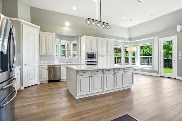 800 Orleans Drive, Southlake, TX 76092