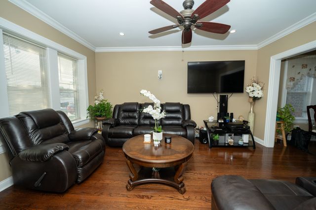 3126 S 55th Avenue, Cicero, IL 60804