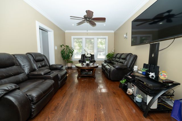3126 S 55th Avenue, Cicero, IL 60804