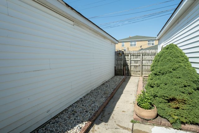 3126 S 55th Avenue, Cicero, IL 60804