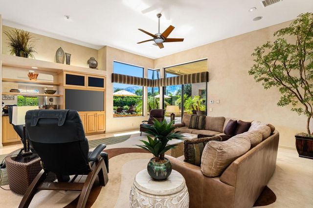 137 Waterford Circle, Rancho Mirage, CA 92270