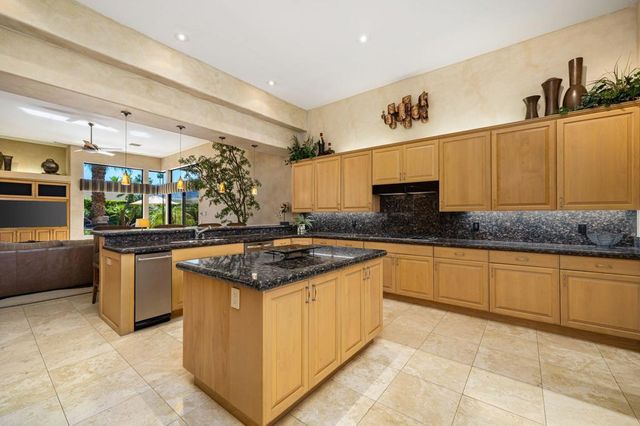 137 Waterford Circle, Rancho Mirage, CA 92270