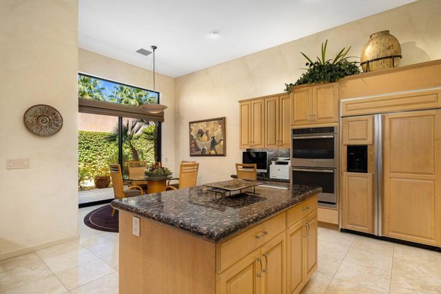 137 Waterford Circle, Rancho Mirage, CA 92270