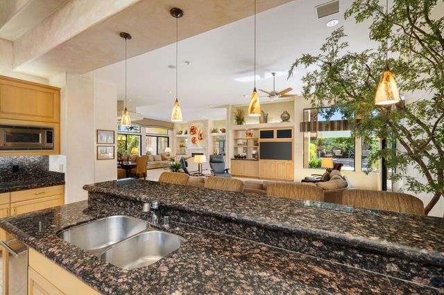 137 Waterford Circle, Rancho Mirage, CA 92270