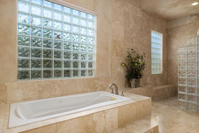 137 Waterford Circle, Rancho Mirage, CA 92270