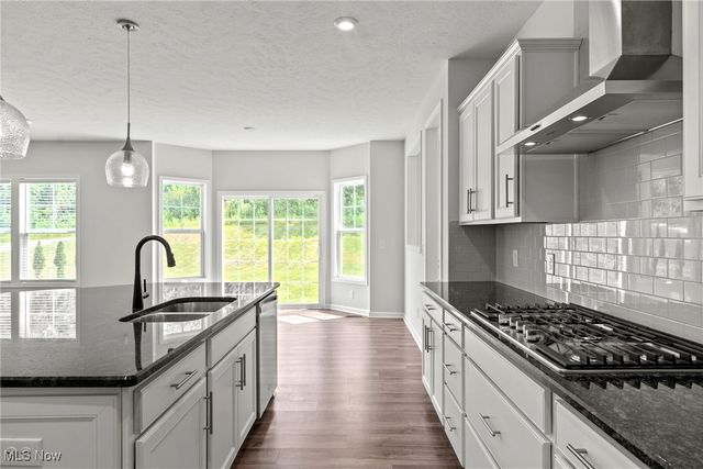 792 Nancy Drive, Aurora, OH 44202