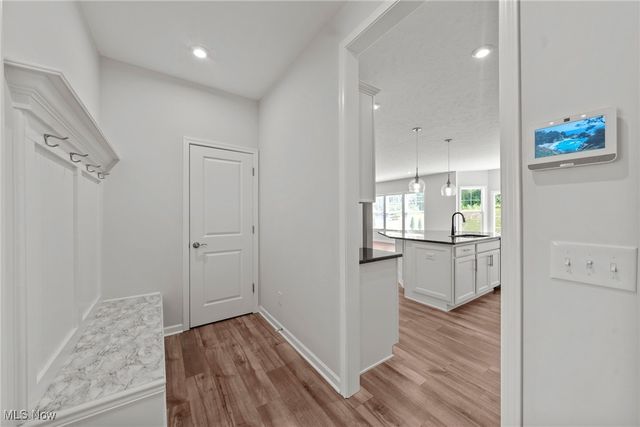 792 Nancy Drive, Aurora, OH 44202