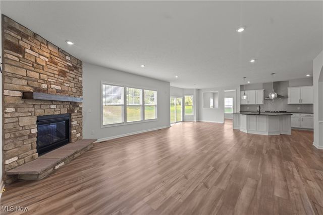 792 Nancy Drive, Aurora, OH 44202