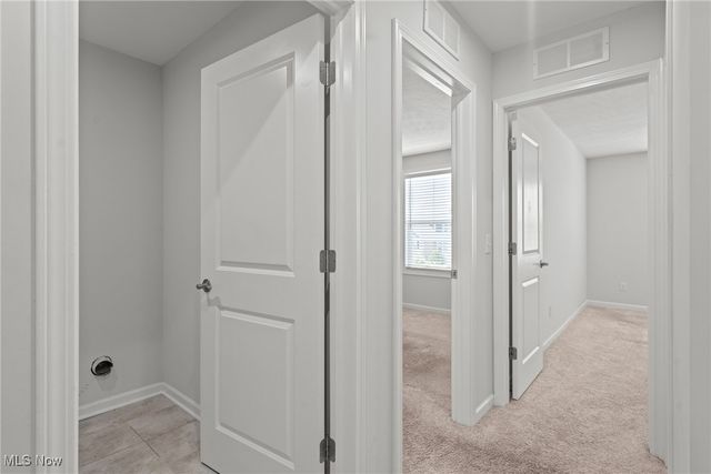 792 Nancy Drive, Aurora, OH 44202