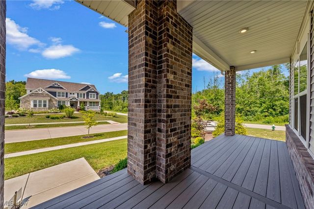 792 Nancy Drive, Aurora, OH 44202