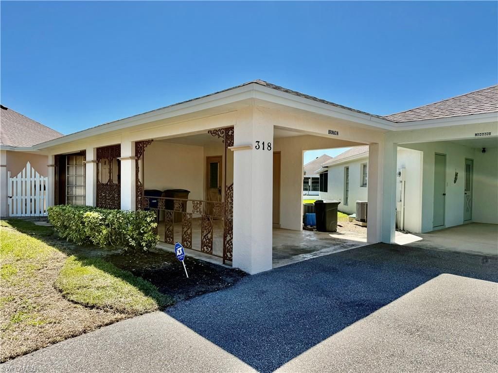 318 Joel BLVD, LEHIGH ACRES, FL 33936 — photo 2