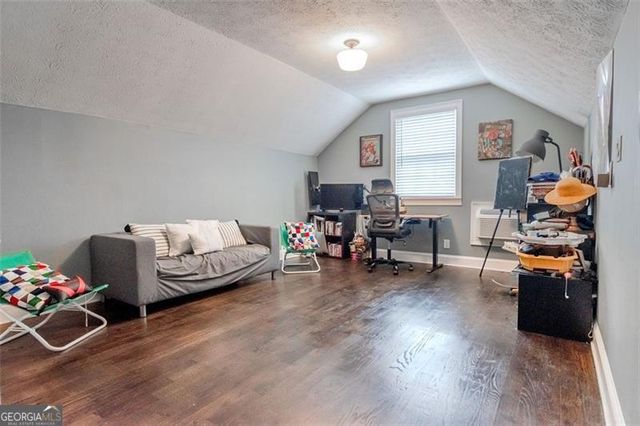 1327 Oak Street, Atlanta, GA 30310