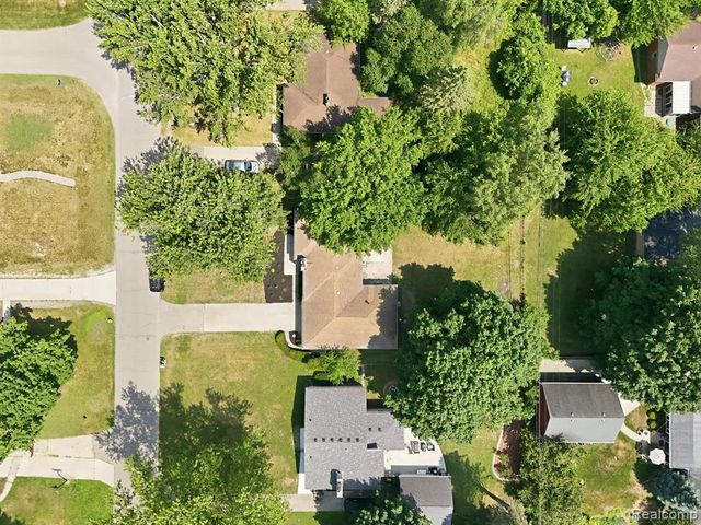 2313 Saint Joseph Street, West Bloomfield, MI 48324