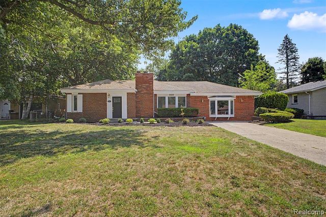 2313 Saint Joseph Street, West Bloomfield, MI 48324