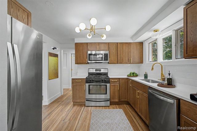 2313 Saint Joseph Street, West Bloomfield, MI 48324