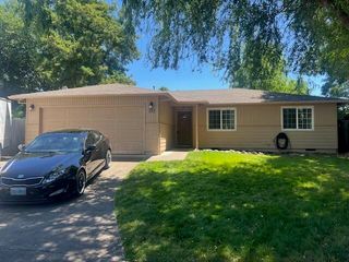 172 Woodbury Court, Central Point, OR 97502
