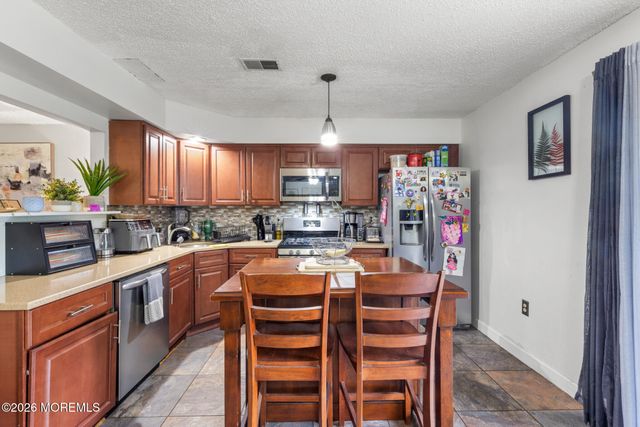 26 Copley Court 2, Freehold, NJ 07728