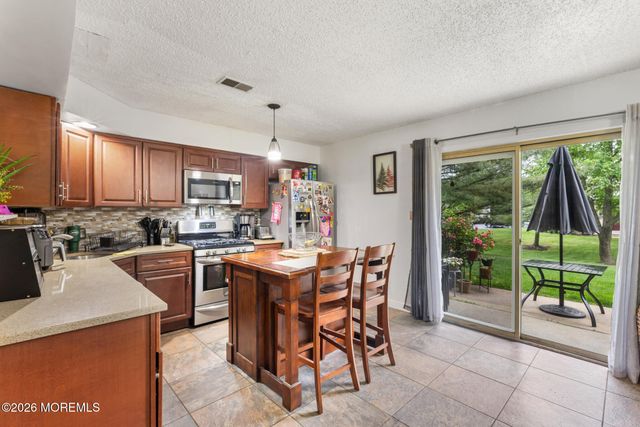 26 Copley Court 2, Freehold, NJ 07728