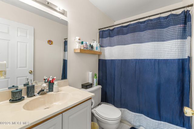 26 Copley Court 2, Freehold, NJ 07728
