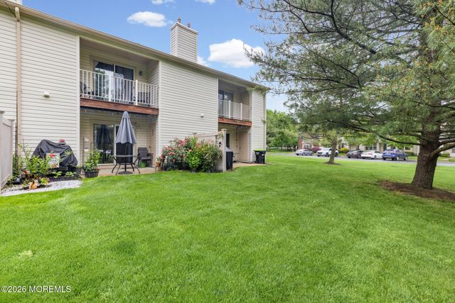 26 Copley Court 2, Freehold, NJ 07728