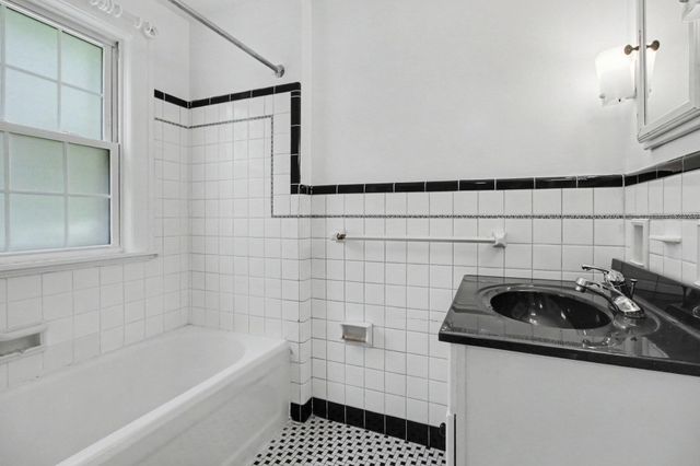 1111 Brooklyn Avenue, Ann Arbor, MI 48104