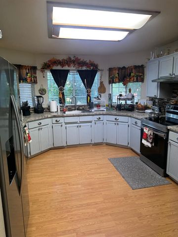 6675 N Lola, Fresno, CA 93722