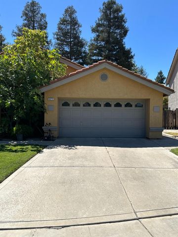 6675 N Lola, Fresno, CA 93722
