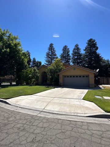 6675 N Lola, Fresno, CA 93722