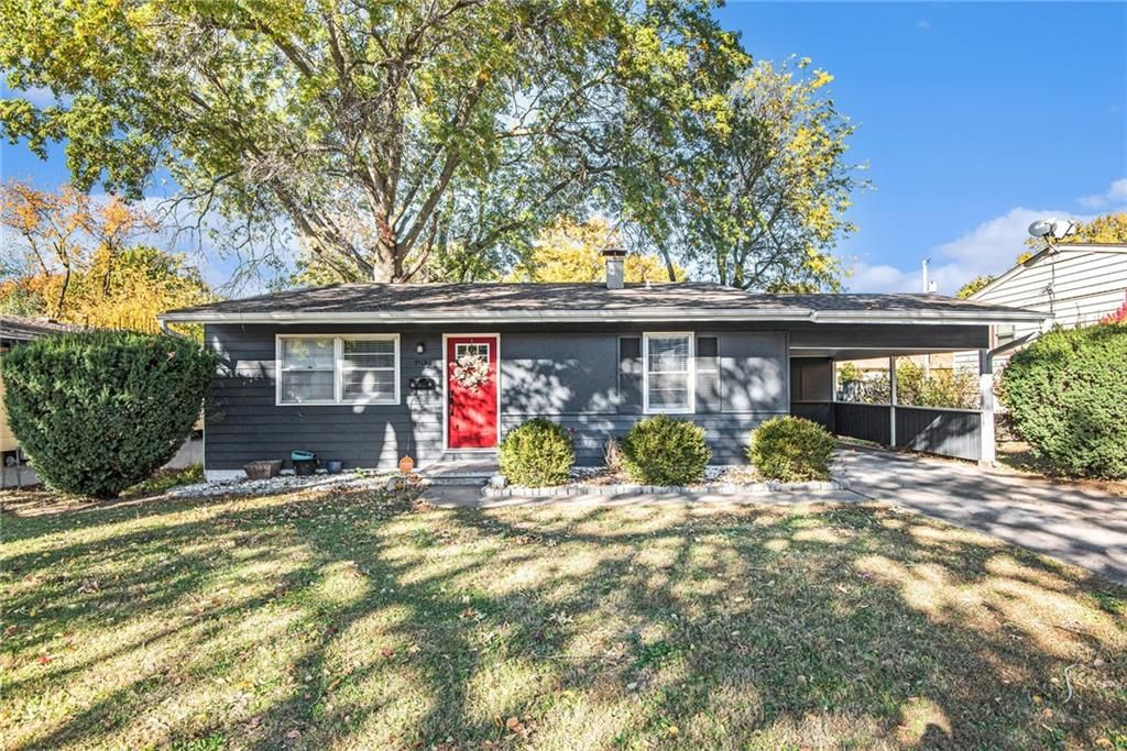 3513 Jackson Street, St Joseph, MO 64507