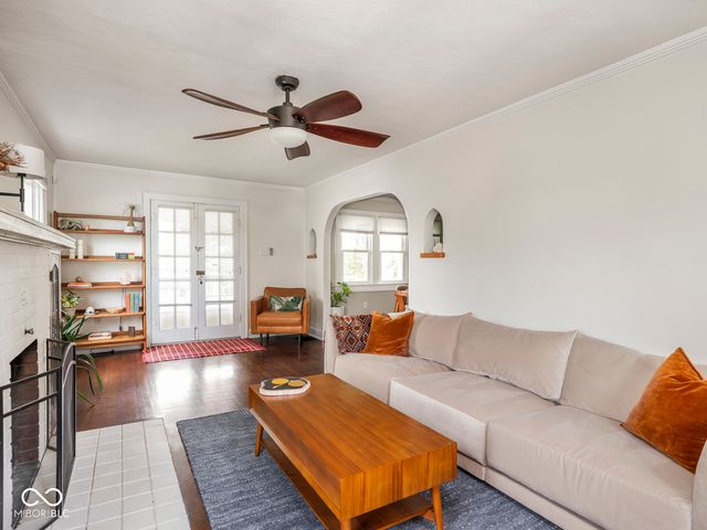 5265 E 10th Street, Indianapolis, IN 46219