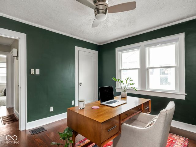 5265 E 10th Street, Indianapolis, IN 46219