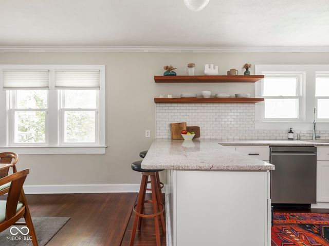 5265 E 10th Street, Indianapolis, IN 46219