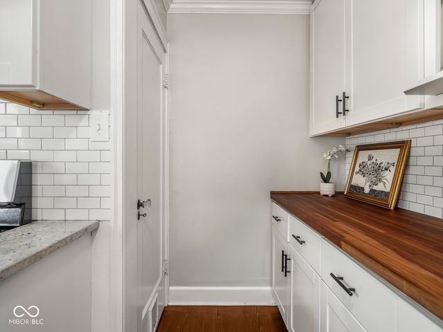 5265 E 10th Street, Indianapolis, IN 46219