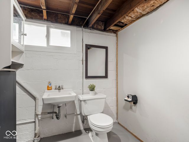 5265 E 10th Street, Indianapolis, IN 46219
