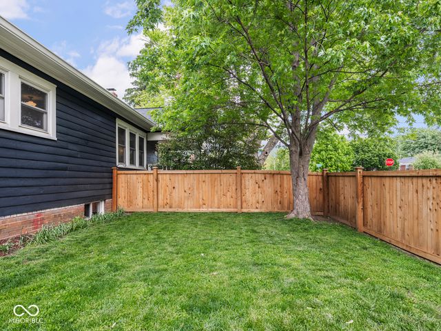 5265 E 10th Street, Indianapolis, IN 46219