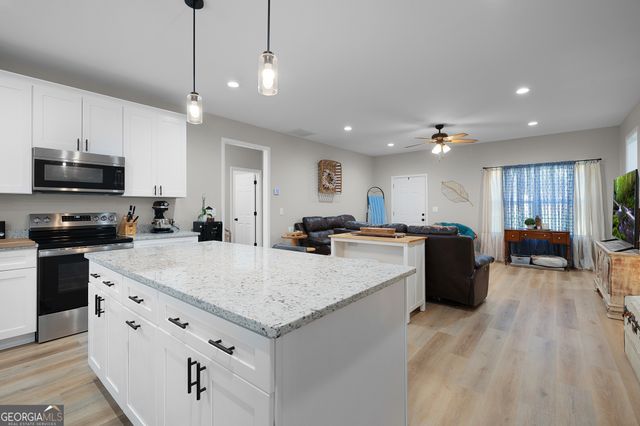 106 Gazelle Dew Road NE, Armuchee, GA 30105