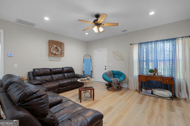 106 Gazelle Dew Road NE, Armuchee, GA 30105