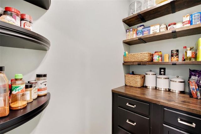 5030 Winding Hills Lane, Woodstock, GA 30189