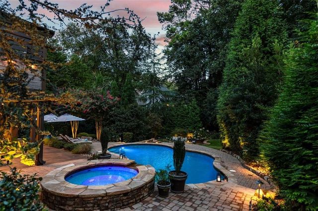 5030 Winding Hills Lane, Woodstock, GA 30189