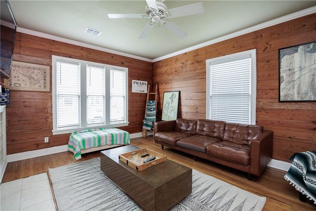 330 Palmero St, Corpus Christi, TX 78404