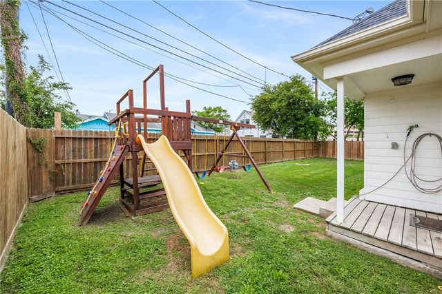 330 Palmero St, Corpus Christi, TX 78404