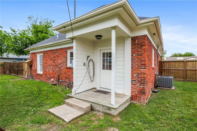 330 Palmero St, Corpus Christi, TX 78404