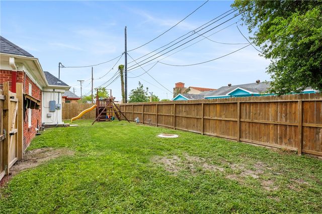 330 Palmero St, Corpus Christi, TX 78404