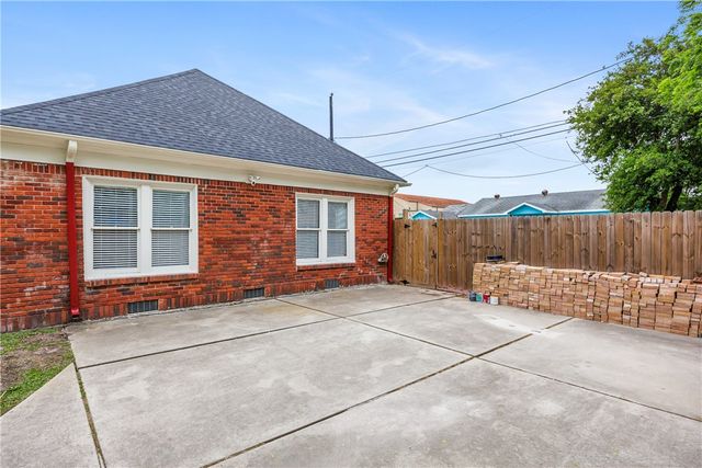 330 Palmero St, Corpus Christi, TX 78404