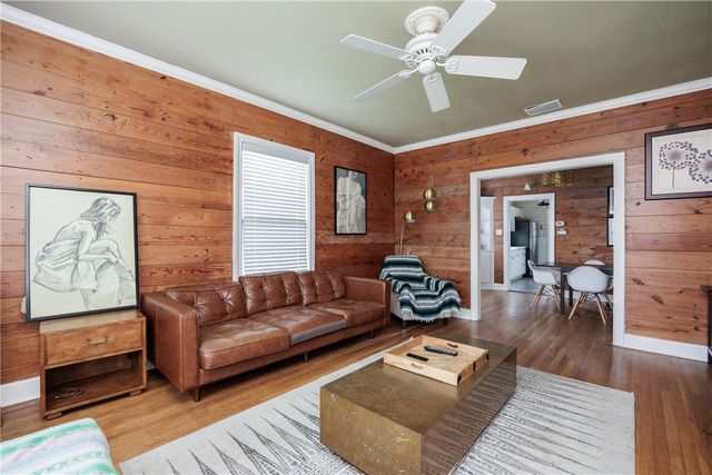 330 Palmero St, Corpus Christi, TX 78404