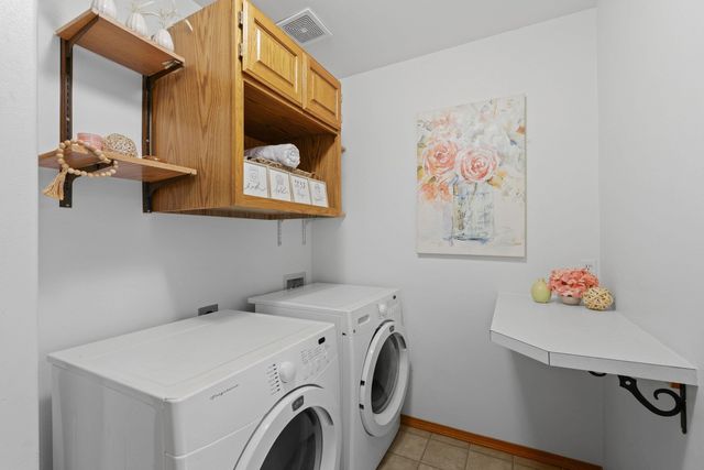 624 Golden Hills Dr, Cheney, WA 99004