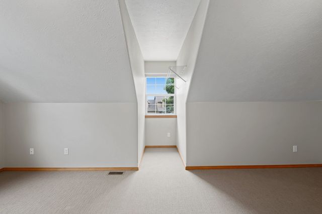 624 Golden Hills Dr, Cheney, WA 99004