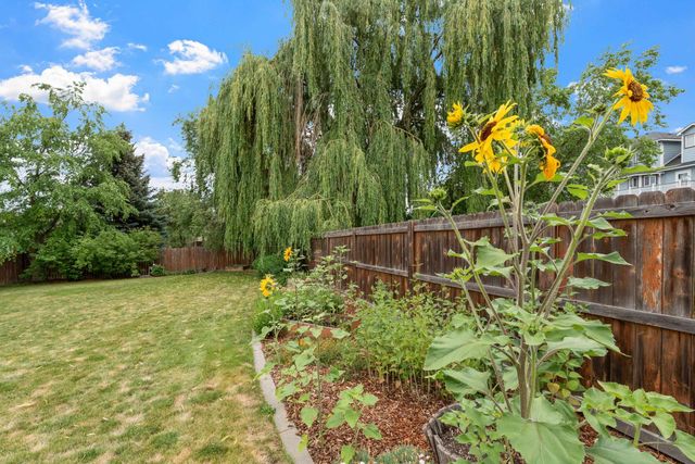 624 Golden Hills Dr, Cheney, WA 99004